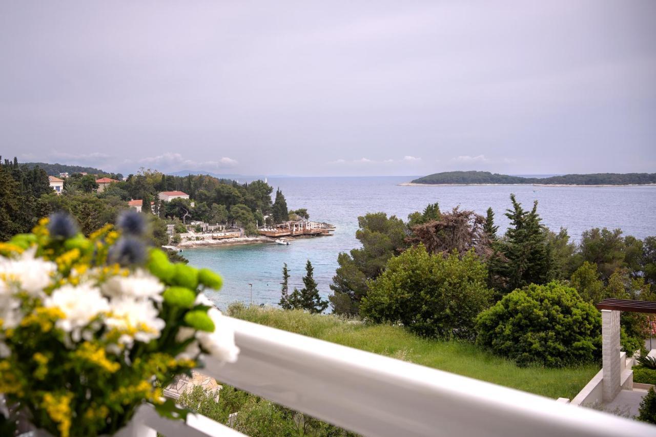 Feelhvar Along Bluelagoon Beach Hvar Town Exterior photo